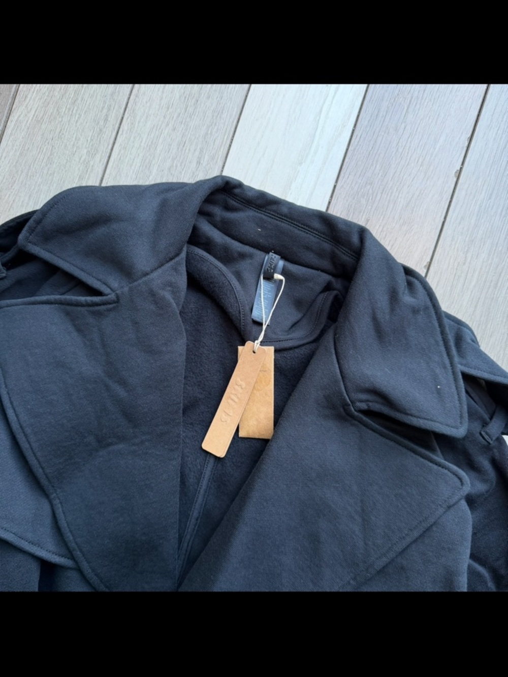 SKIMS Boyfriend Fleece Oversized Trench Coat - Picture 7 of 7